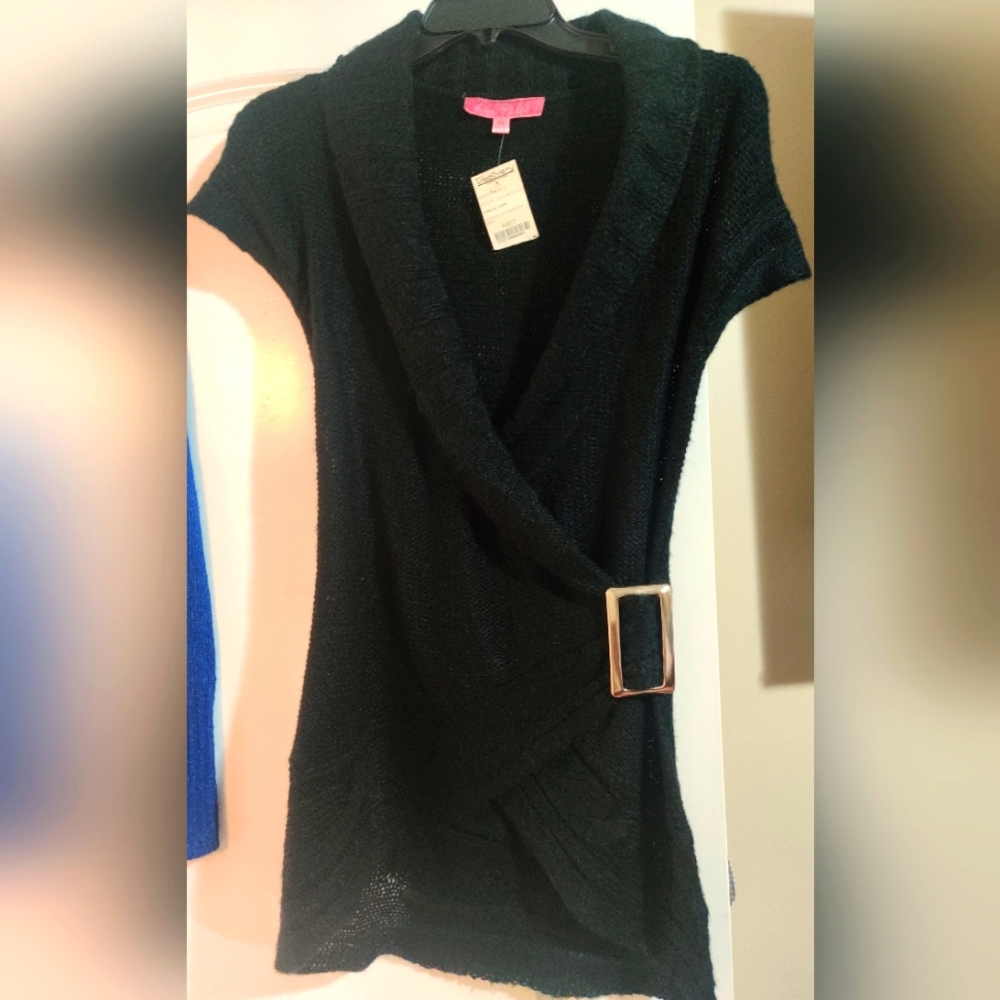 Derek Heart Cap Sleeve, cross Wrap Sweater with Buckle. Black-M
